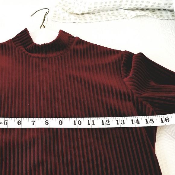 Lovely Wine/Burgundy Casual Dress Size Small Feel like soft Velour - Picture 4 of 7